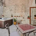 And Kudelik Centar * Trogir