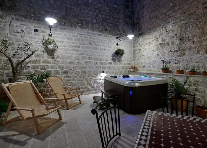 And Kudelik Centar Trogir