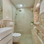 And Kudelik Centar Трогір