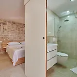 Апартаменти And Kudelik Centar *