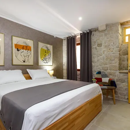 And Kudelik Centar *