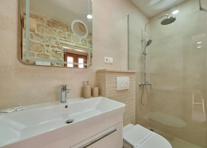 アパート And Kudelik Centar