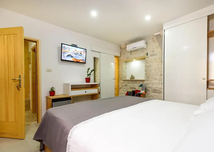 And Kudelik Centar アパート トロギール