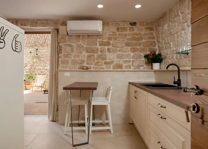 アパート And Kudelik Centar トロギール