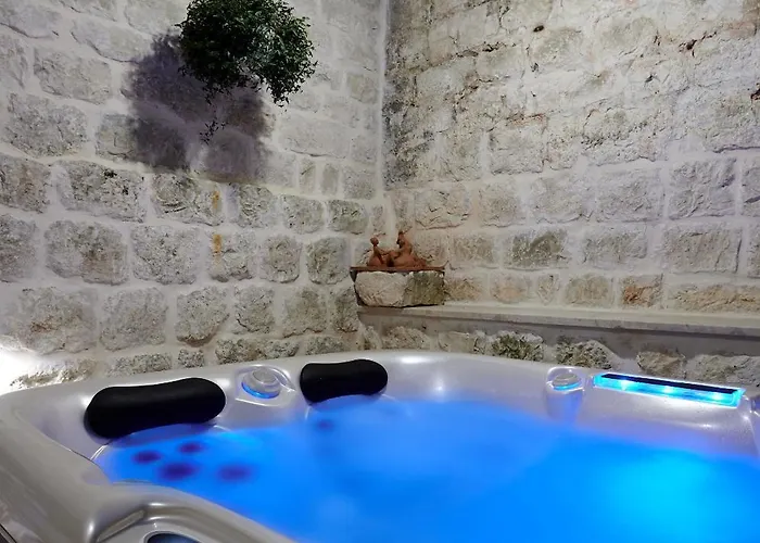 アパート And Kudelik Centar トロギール